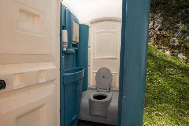 Best Construction site porta potty rental  in Laverne, OK